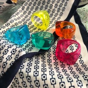 Acrylics rings
